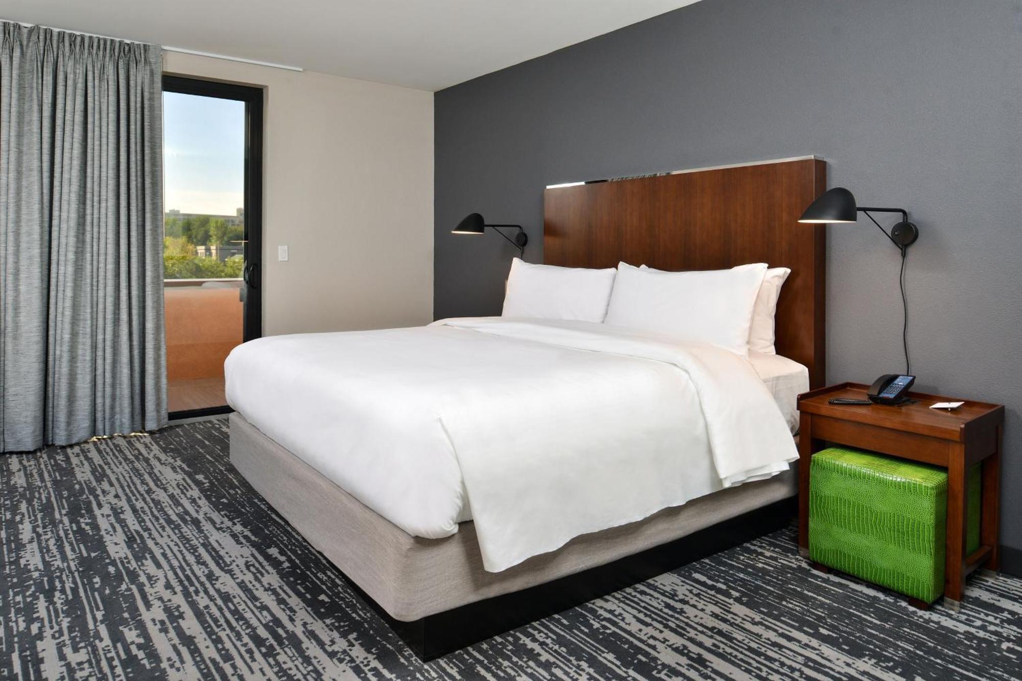 Four Points By Sheraton Omaha Midtown Dış mekan fotoğraf