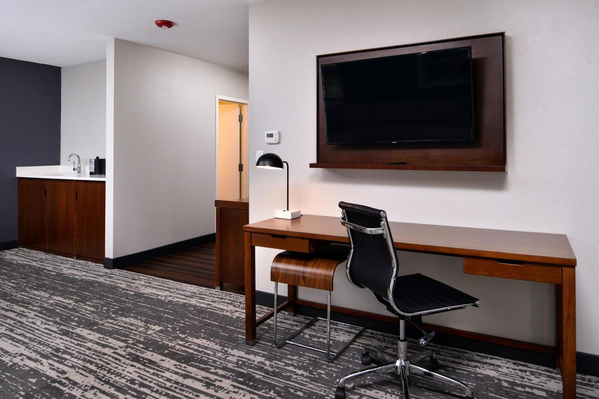 Four Points By Sheraton Omaha Midtown Dış mekan fotoğraf